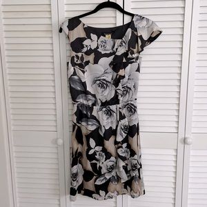 Printed dress